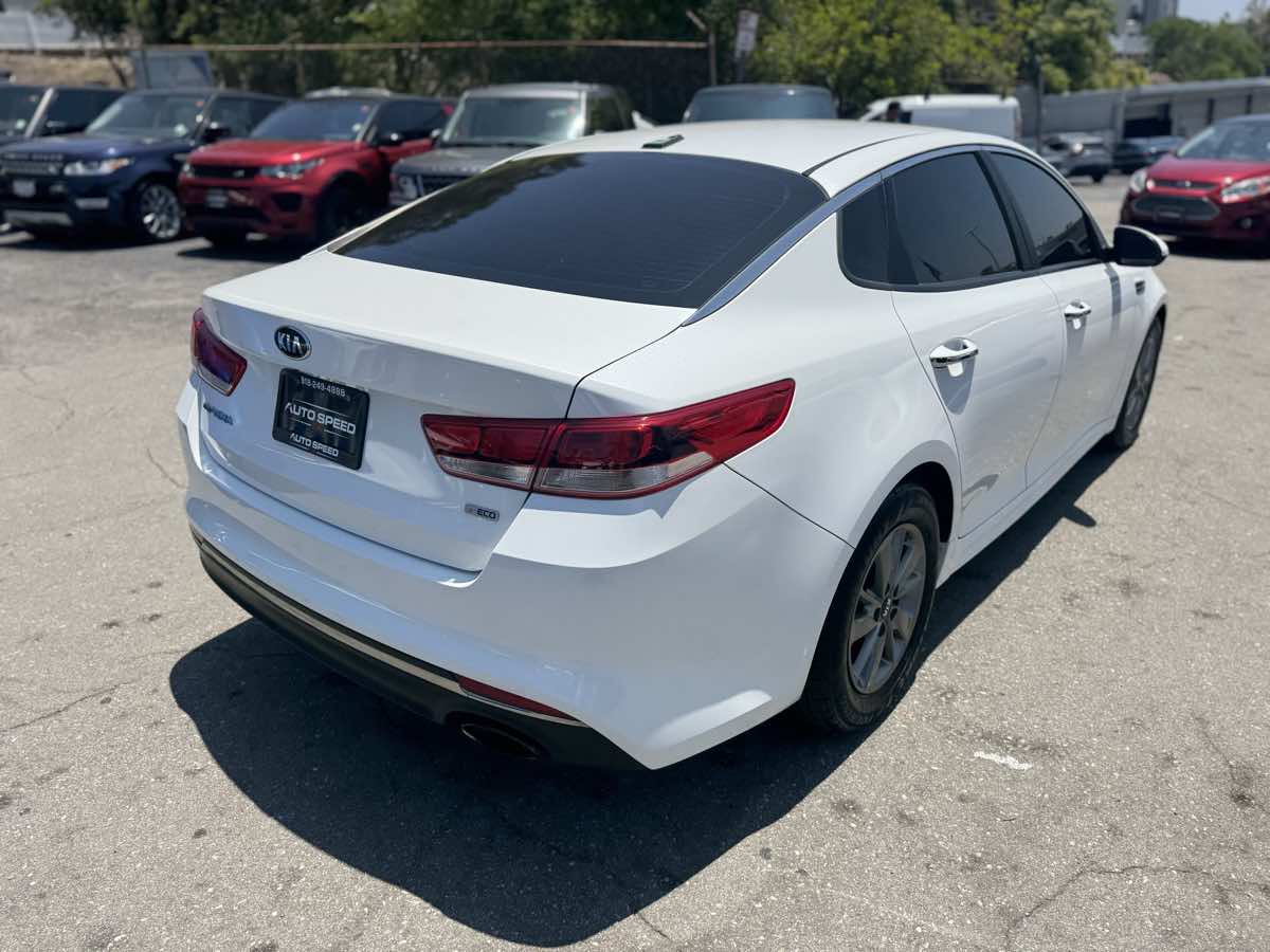 2016 Kia Optima LX Turbo photo 6