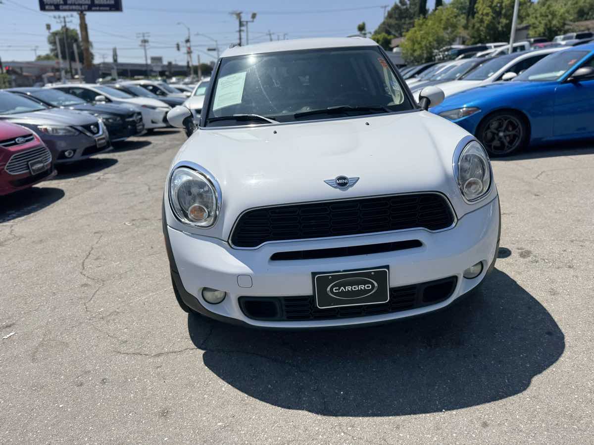 2014 Mini Countryman S photo 2