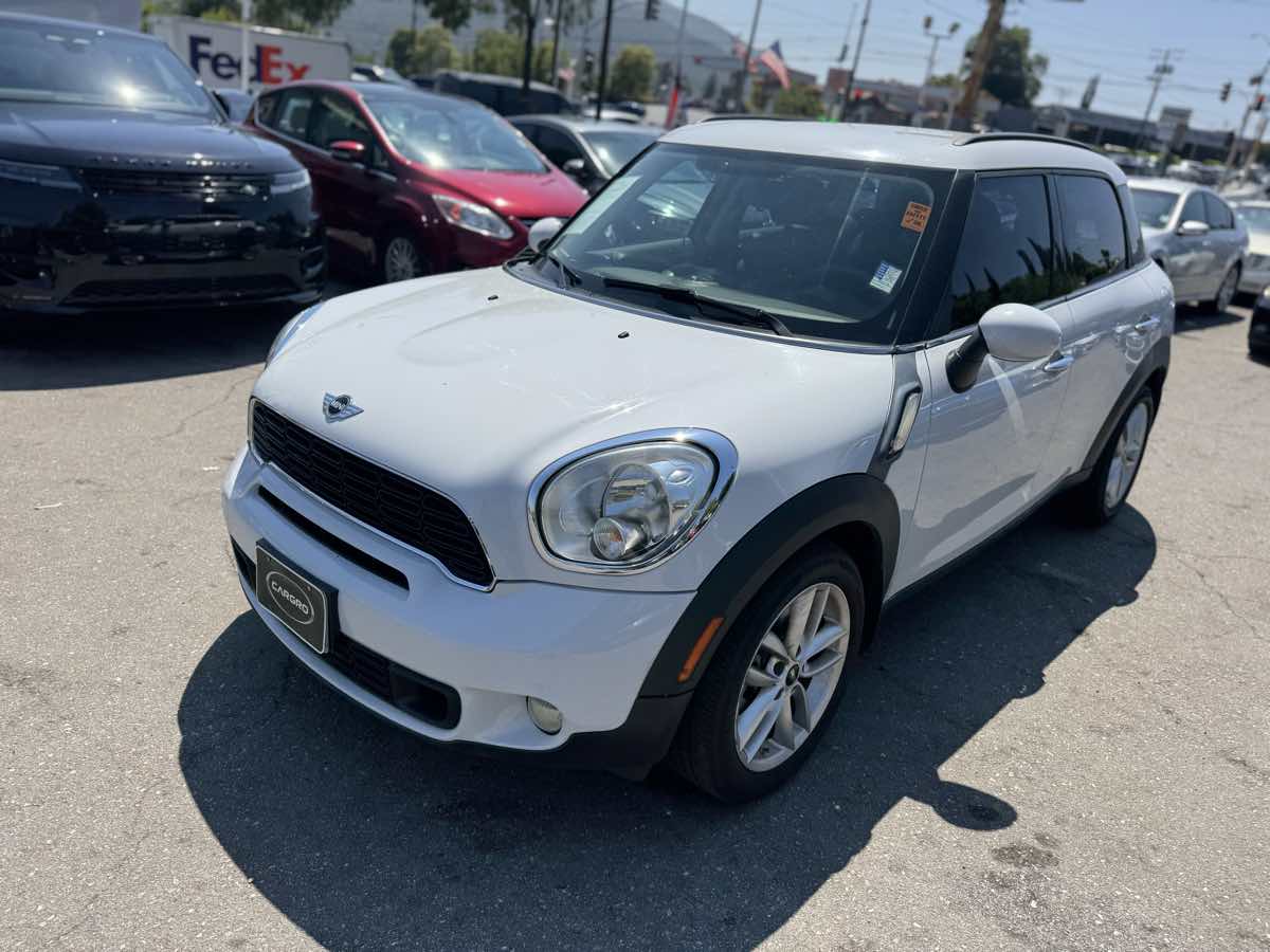 2014 Mini Countryman S photo 3