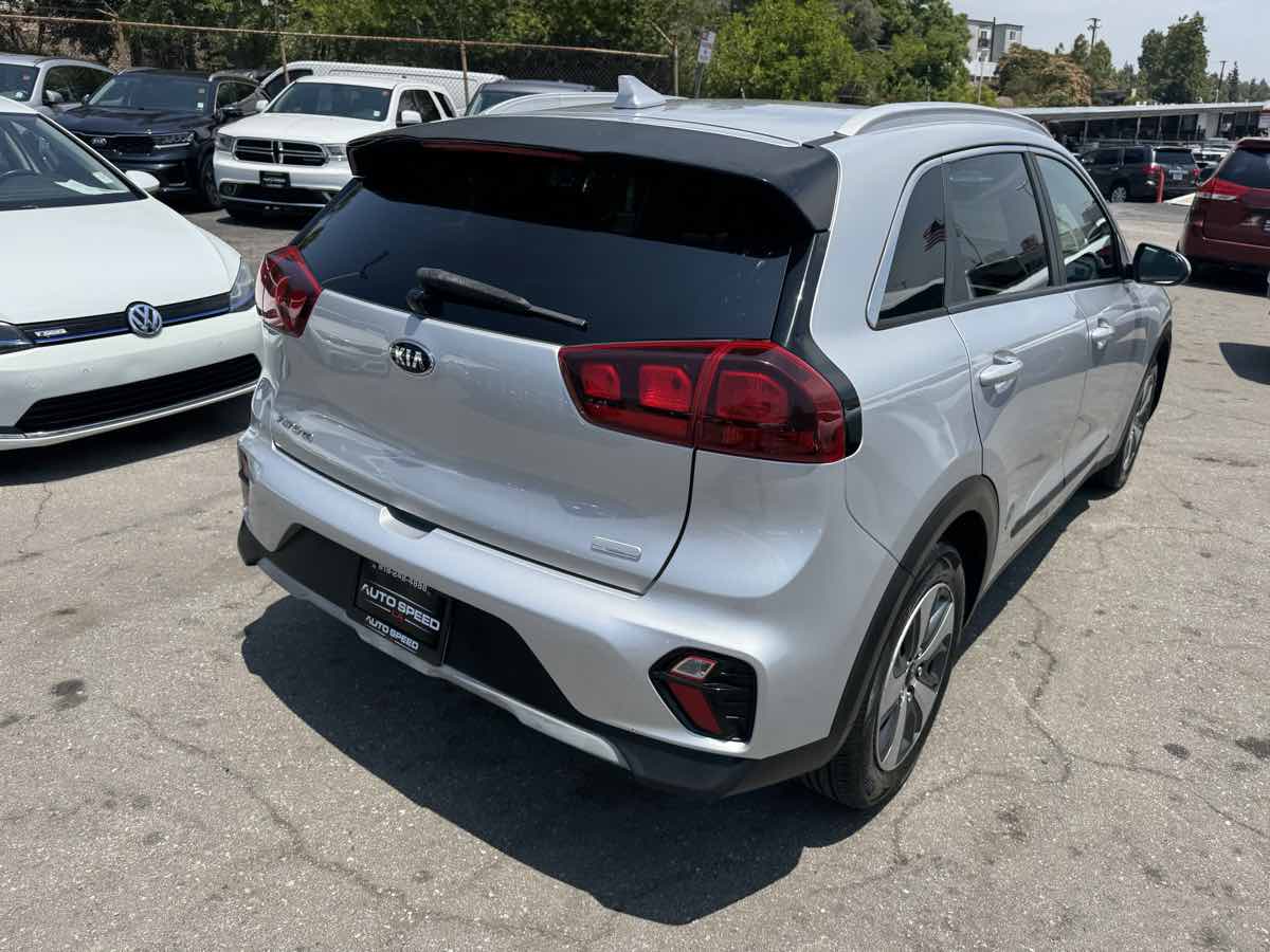 2020 Kia Niro LX - Photo 6