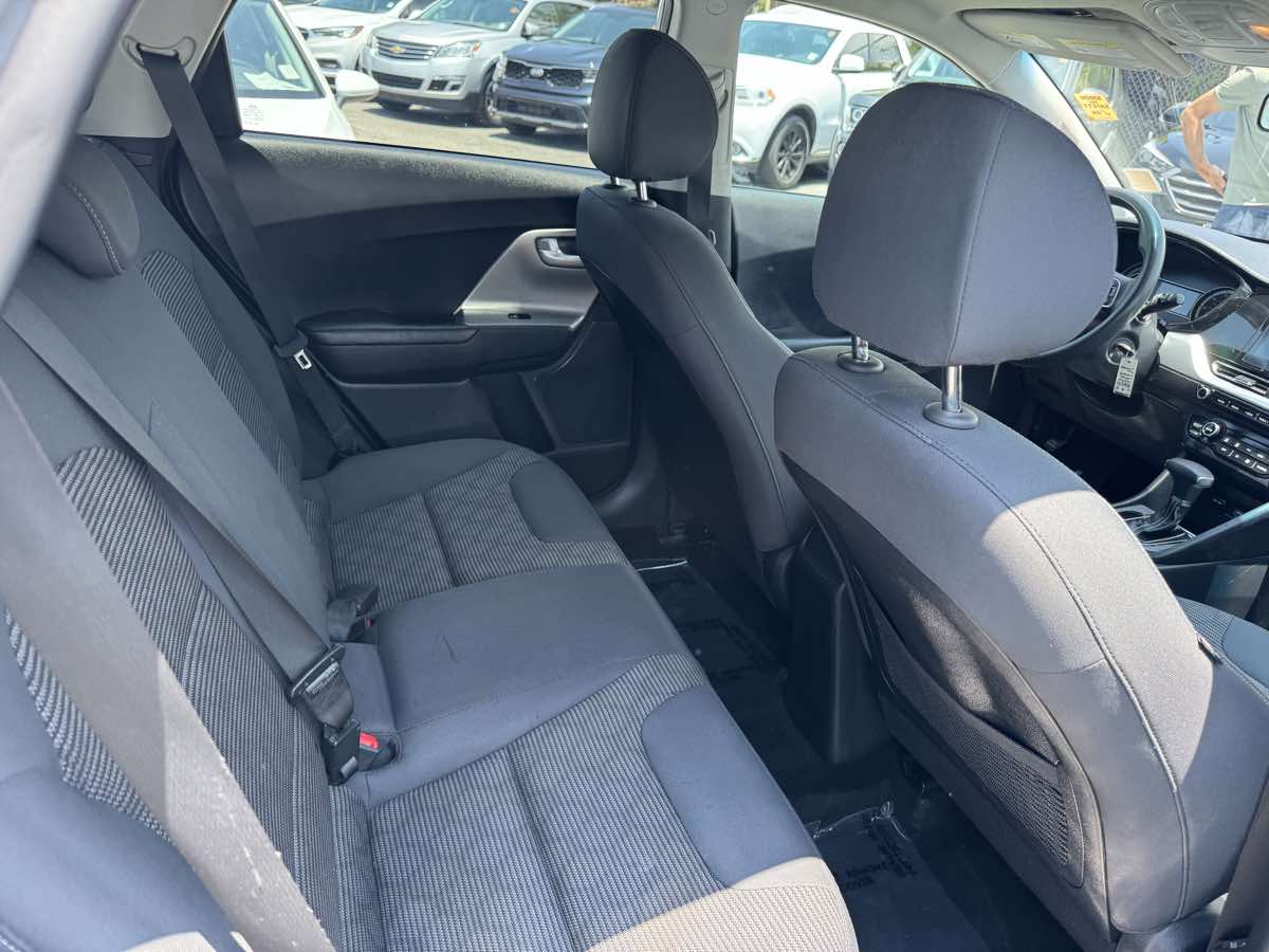 2020 Kia Niro LX - Photo 13