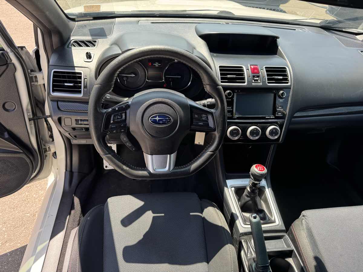 2017 Subaru WRX photo 11
