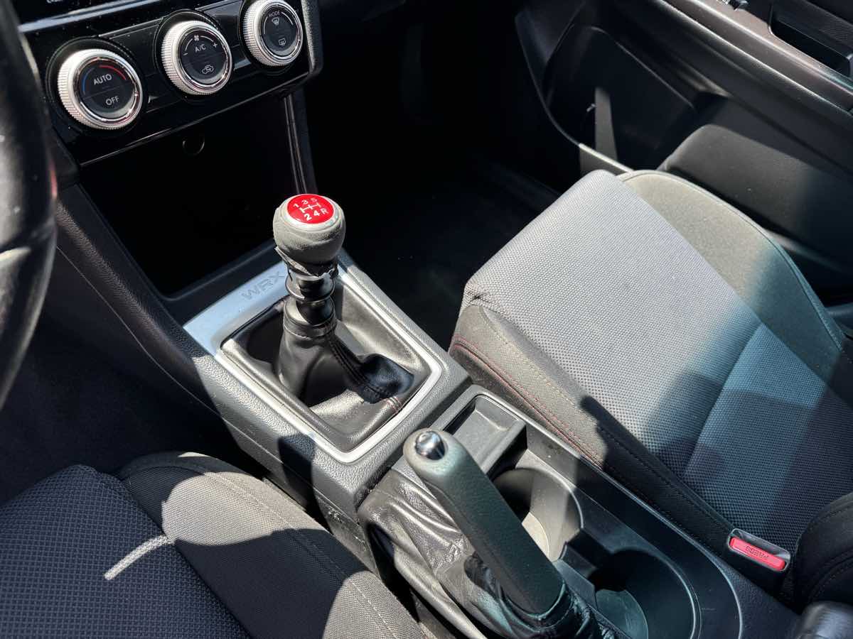 2017 Subaru WRX photo 12