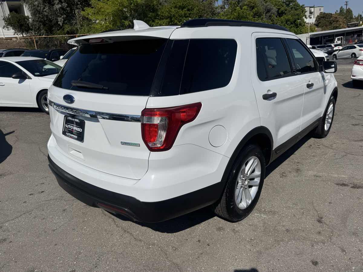 2017 Ford Explorer Base - Photo 5