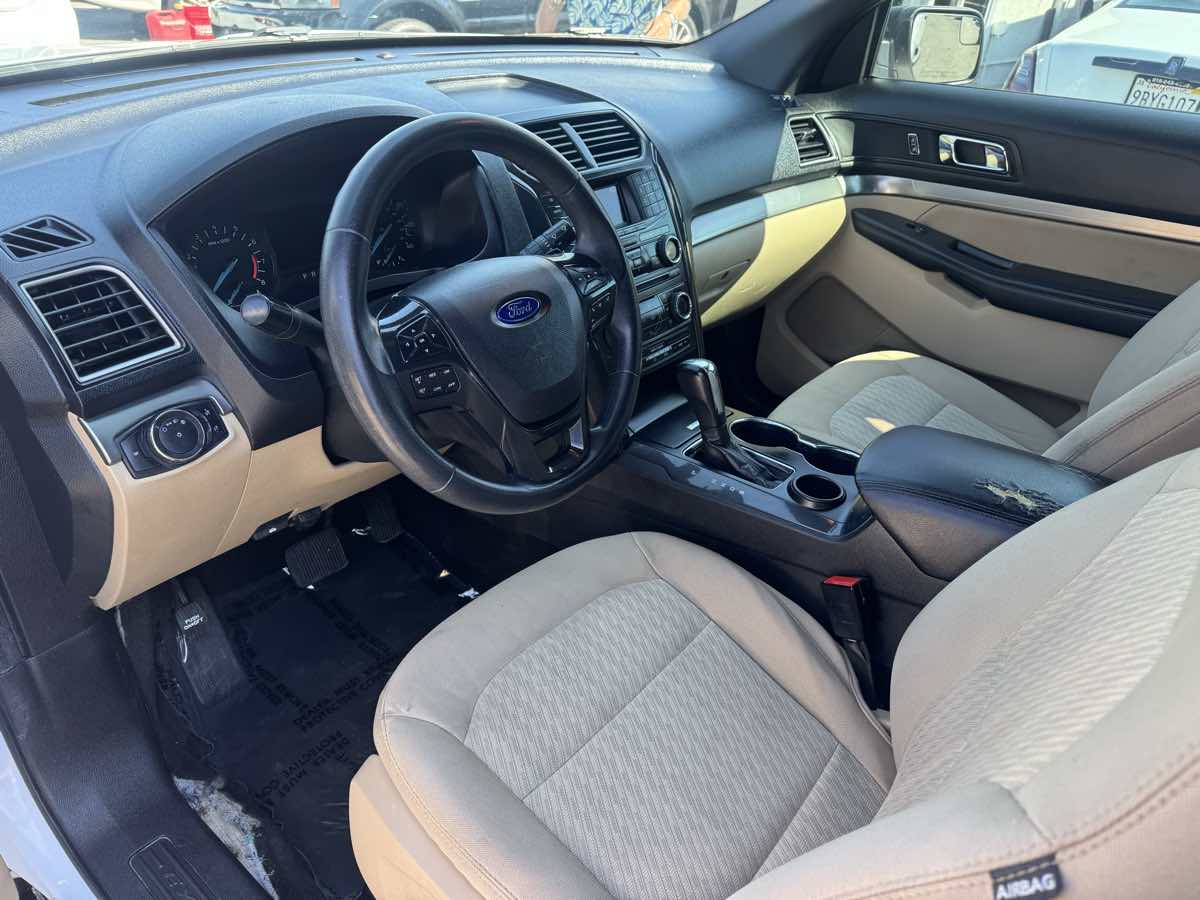 2017 Ford Explorer Base - Photo 13