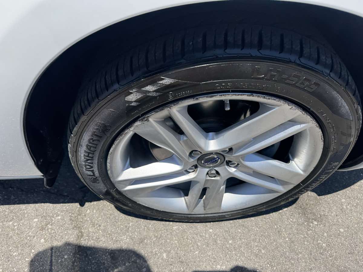 2015 Volvo S60 T5 Drive-E Premier photo 9