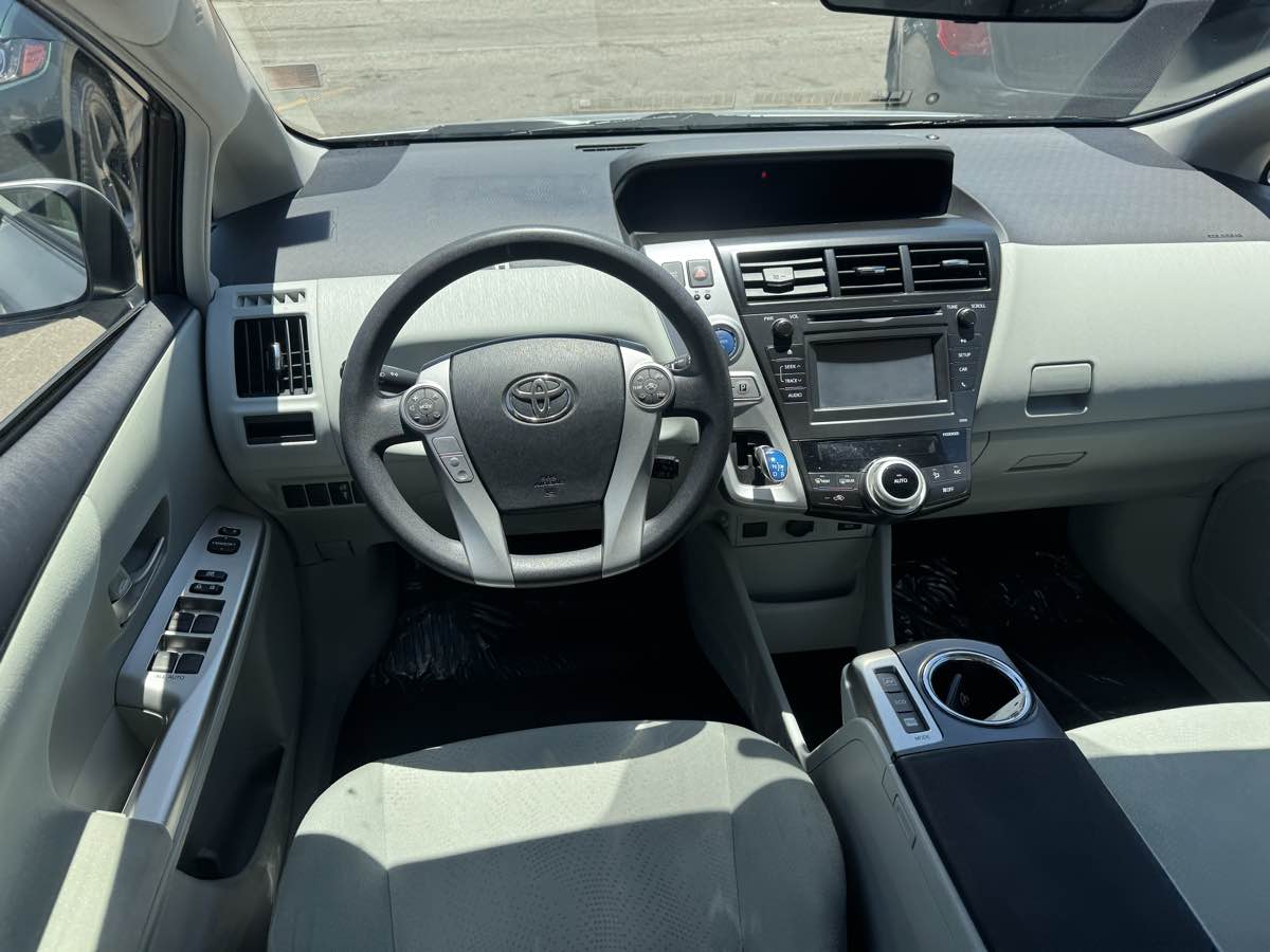 2012 Toyota Prius V Two photo 14