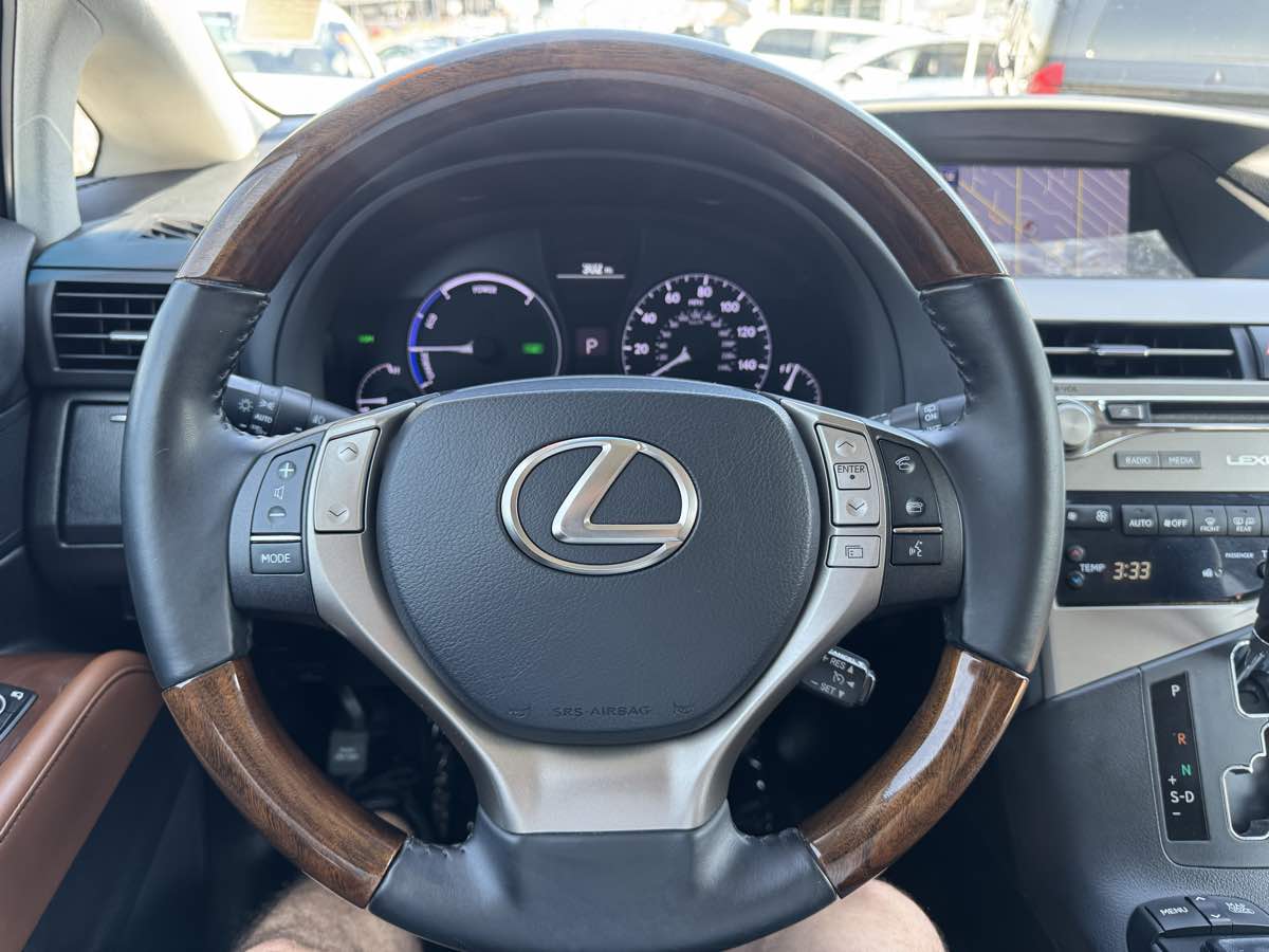 2015 Lexus RX 450h photo 20