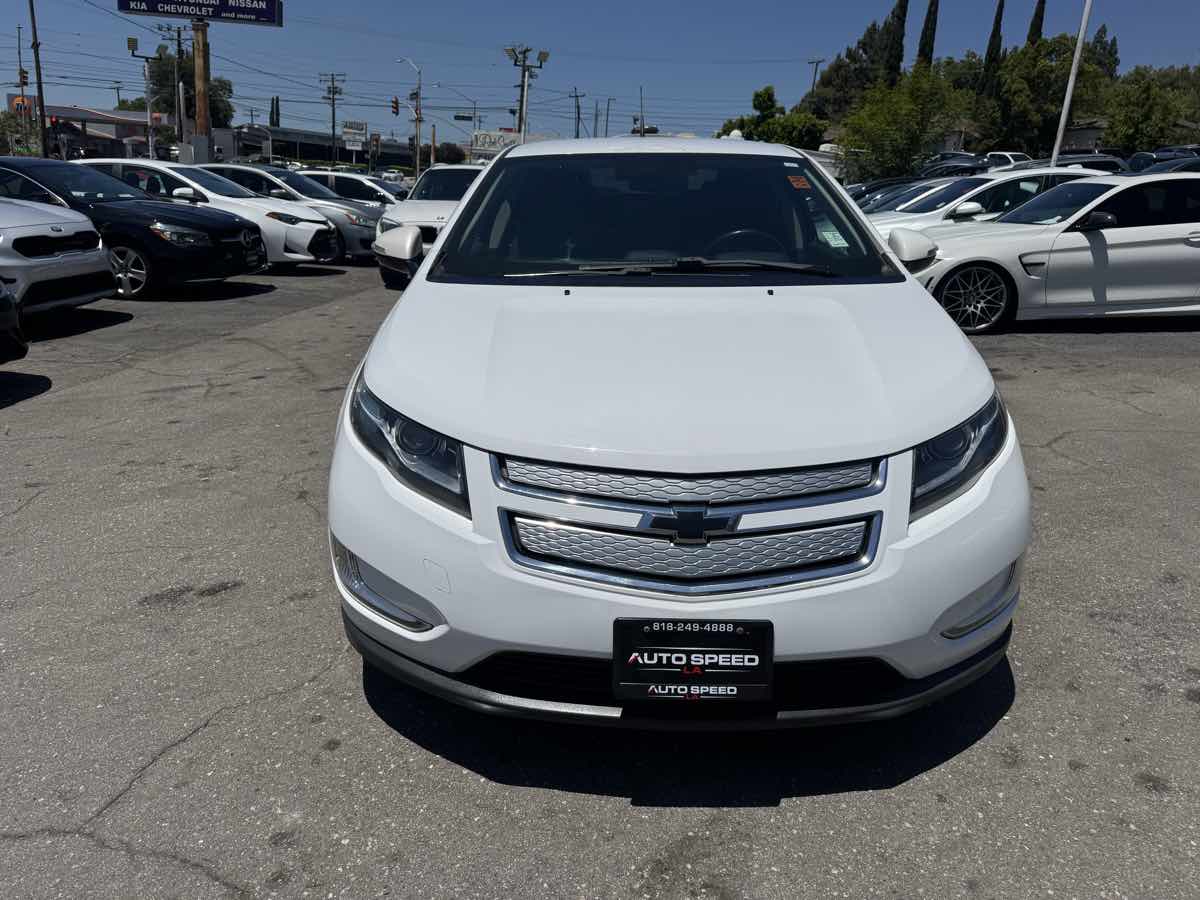 2014 Chevrolet Volt photo 2