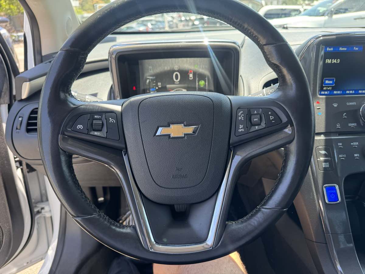 2014 Chevrolet Volt photo 19