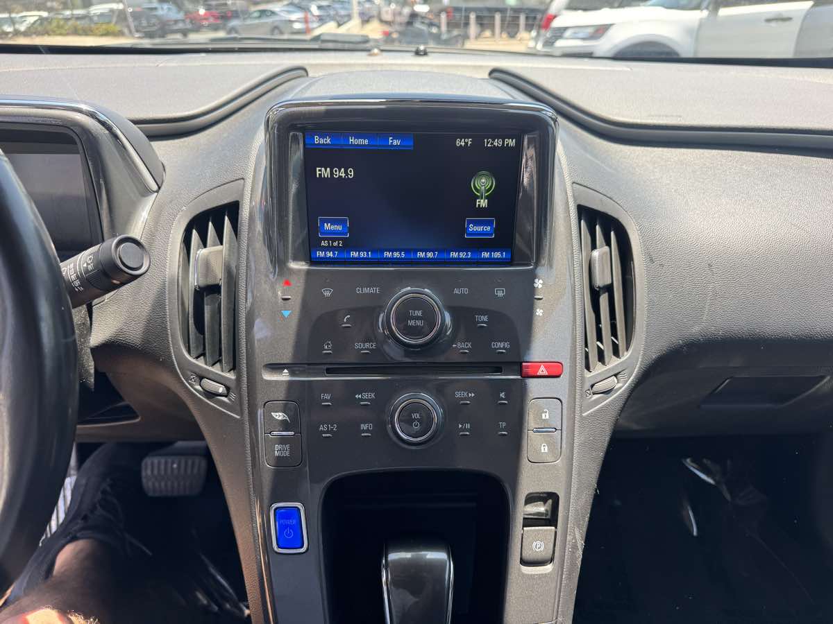 2014 Chevrolet Volt photo 21