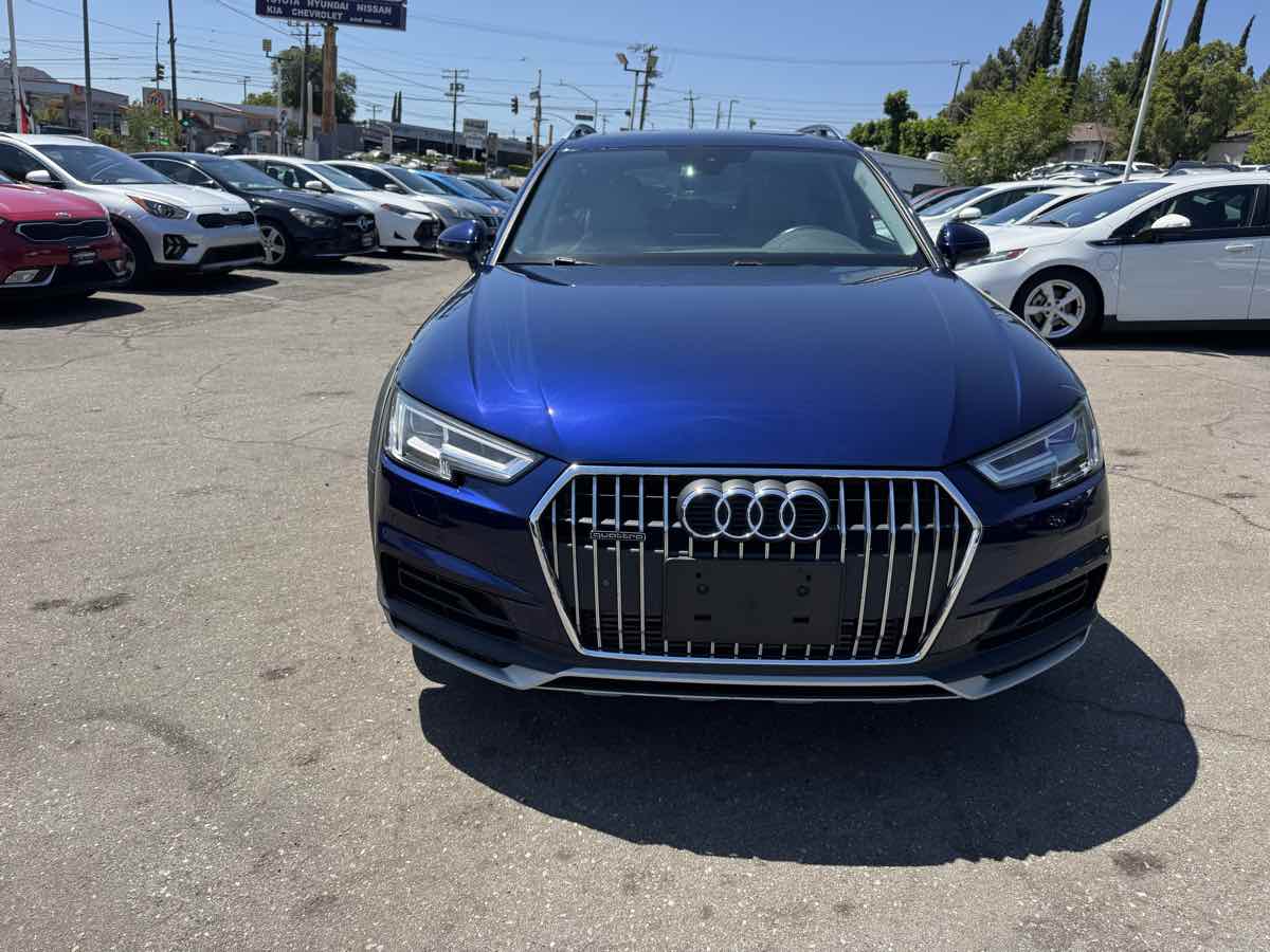 2019 Audi A4 Allroad Premium Plus 45 TFSI Quattro photo 2