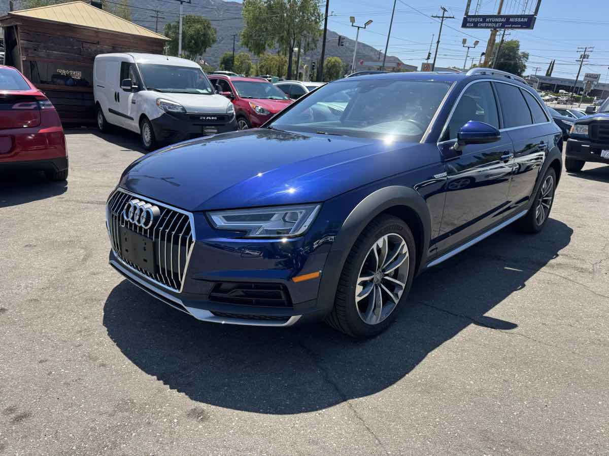 2019 Audi A4 Allroad Premium Plus 45 TFSI Quattro photo 3