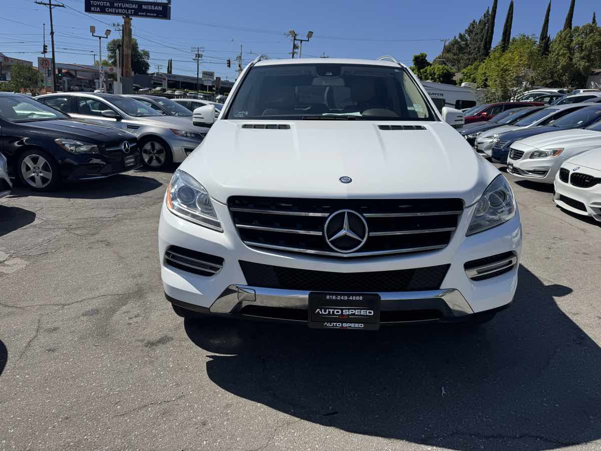 2015 Mercedes Benz ML 4MATIC 350 photo 2