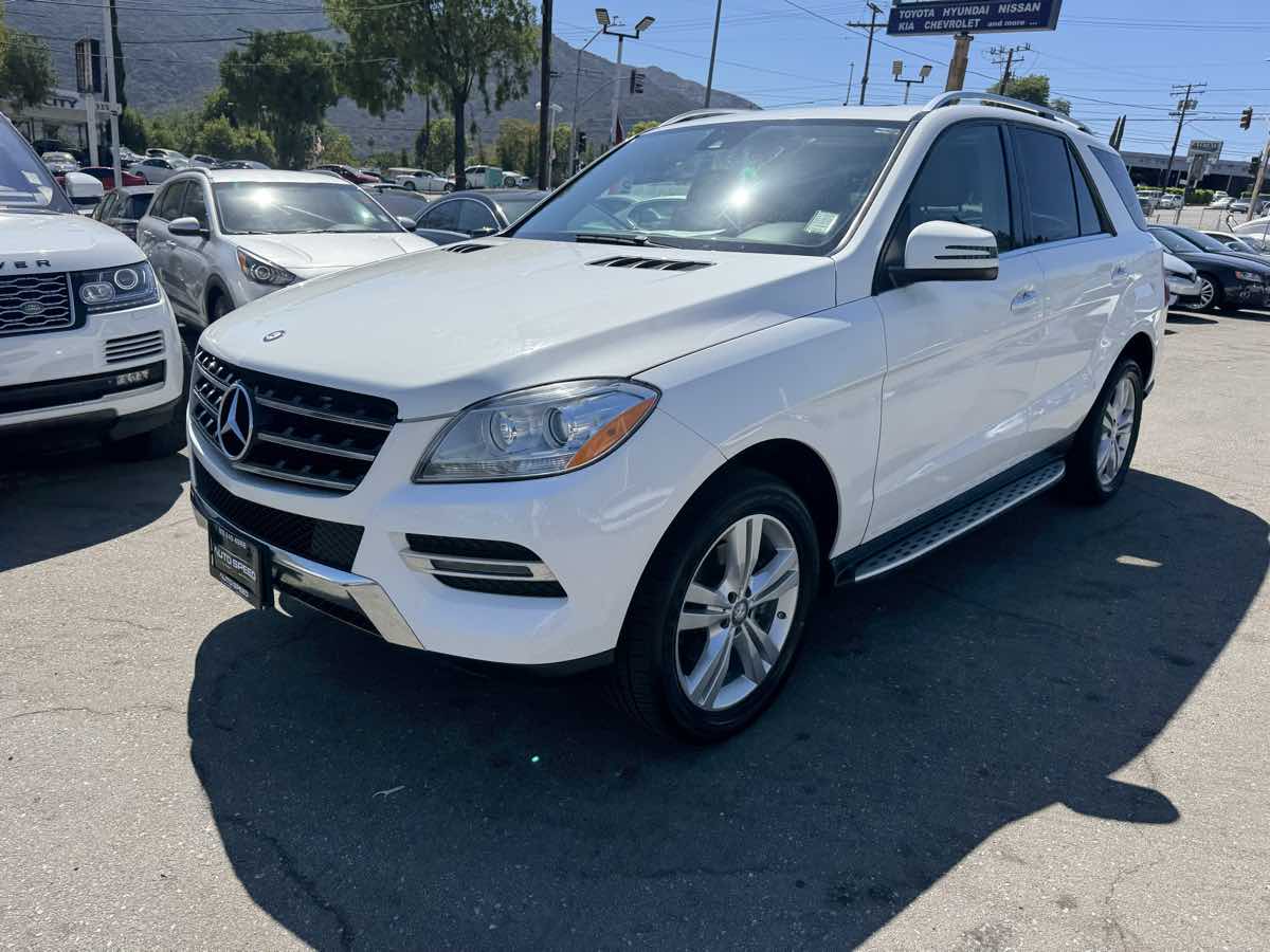 2015 Mercedes Benz ML 4MATIC 350 photo 3