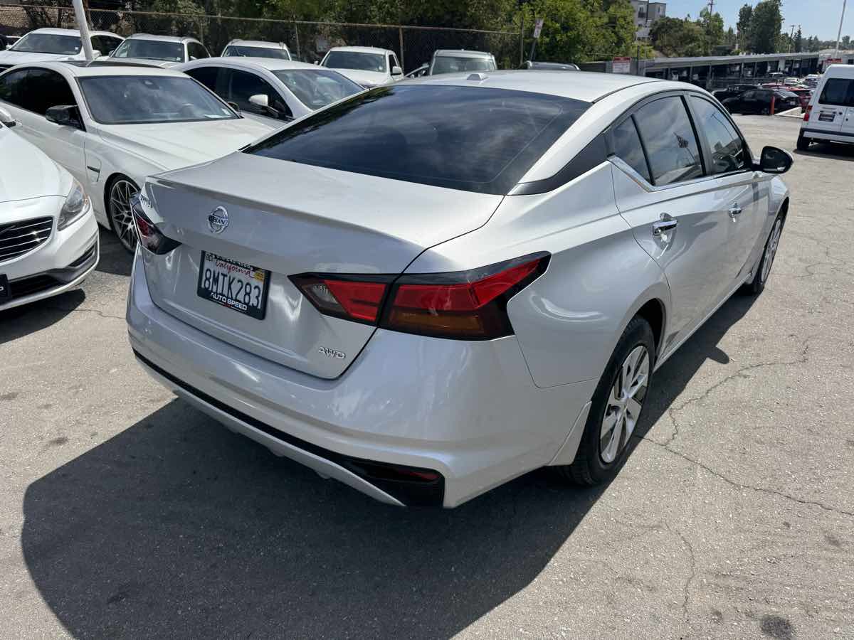 2019 Nissan Altima 2.5 S photo 4