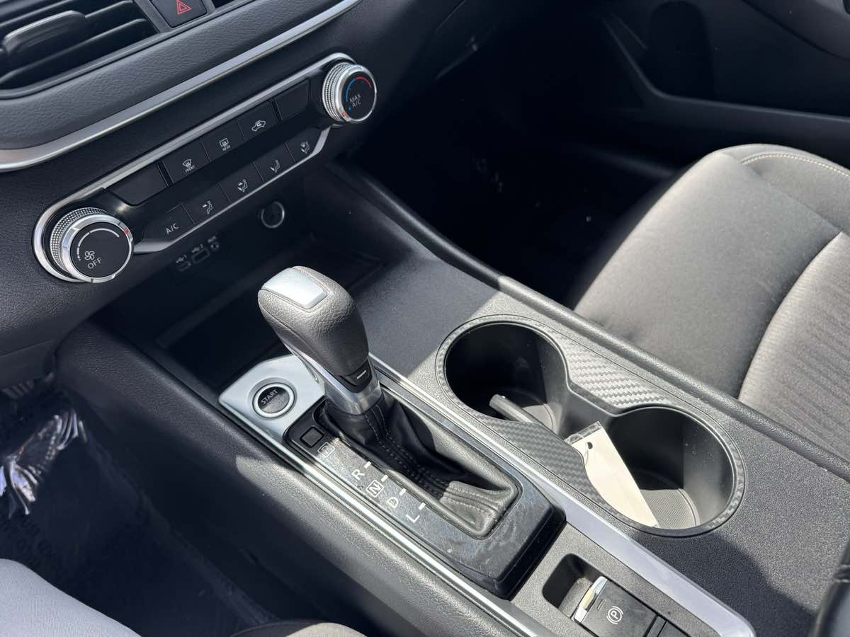 2019 Nissan Altima 2.5 S photo 13