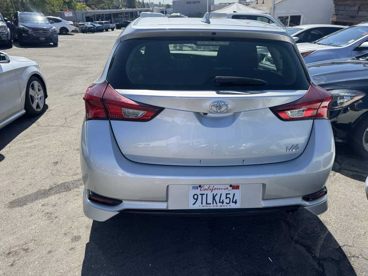 2017 Toyota Corolla iM photo 6