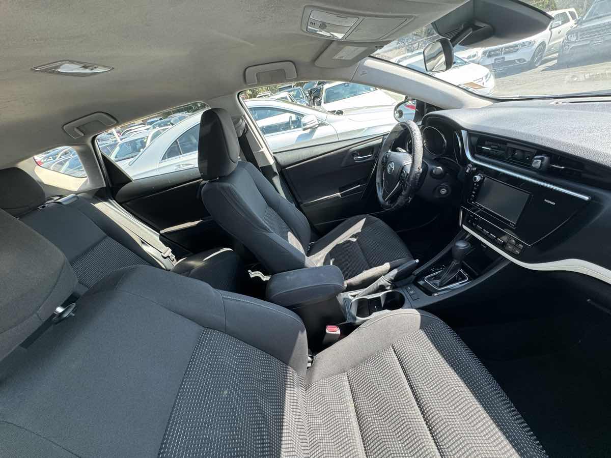 2017 Toyota Corolla iM photo 7