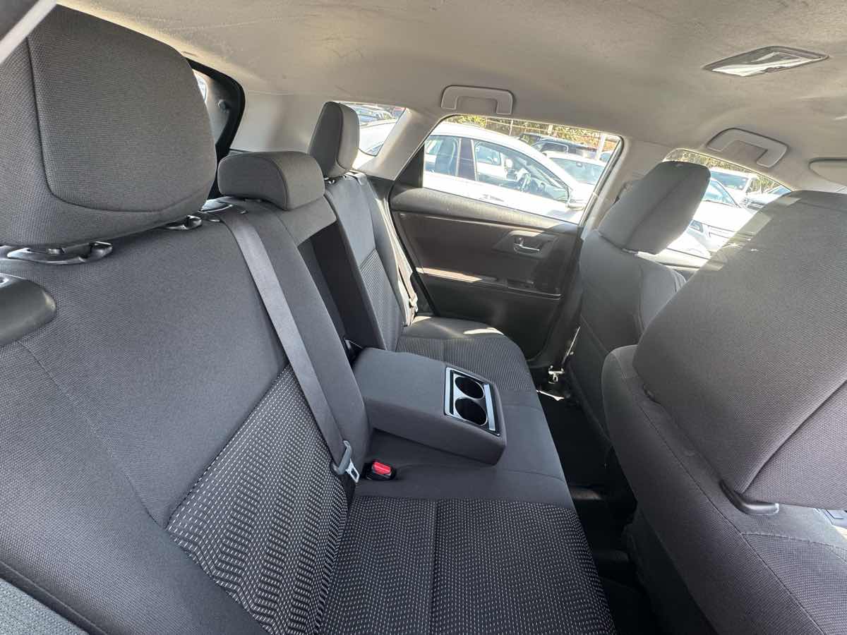 2017 Toyota Corolla iM photo 8