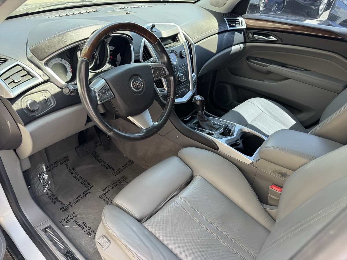 2012 Cadillac SRX Luxury photo 12