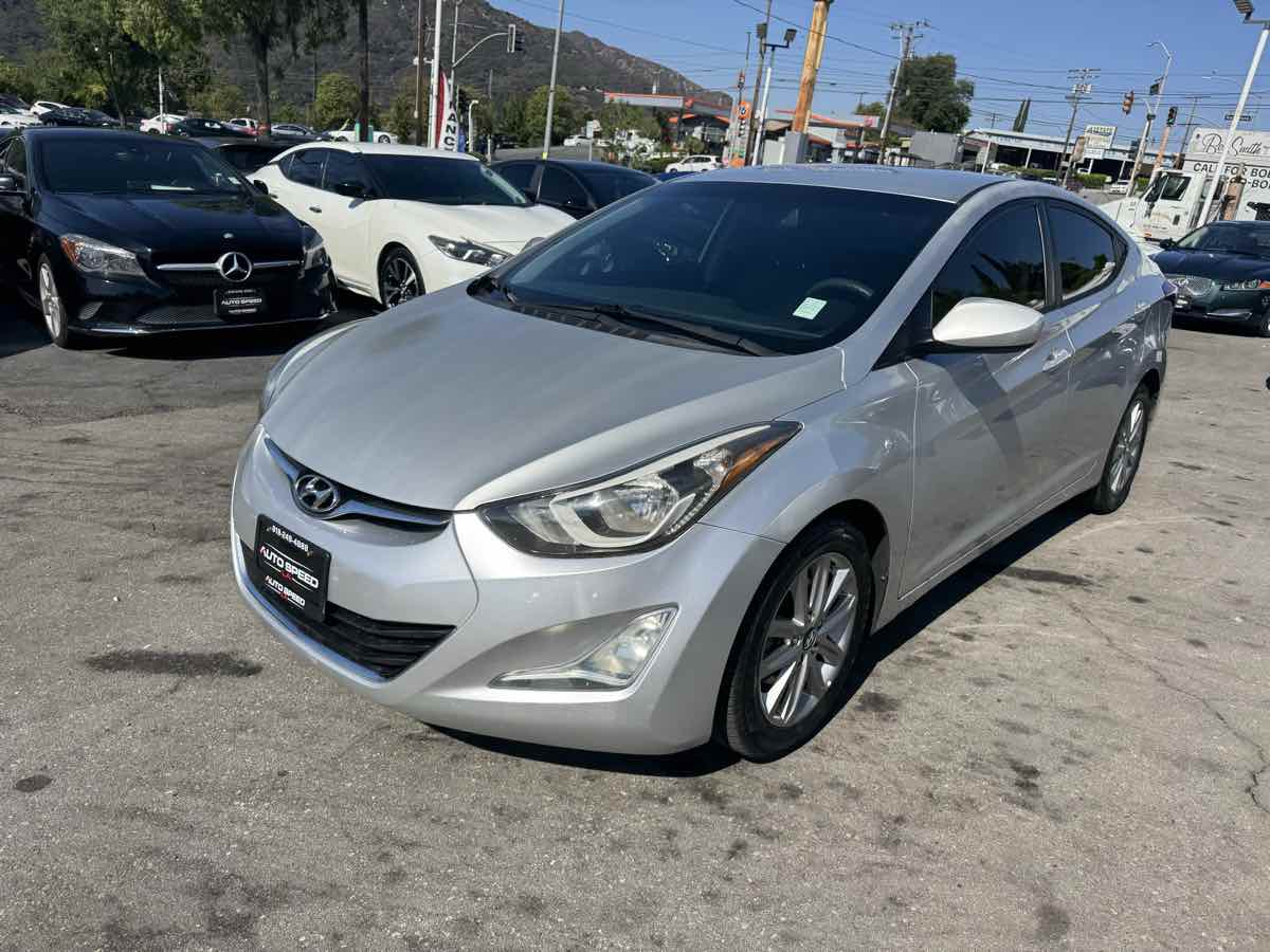 2015 Hyundai Elantra SE photo 3