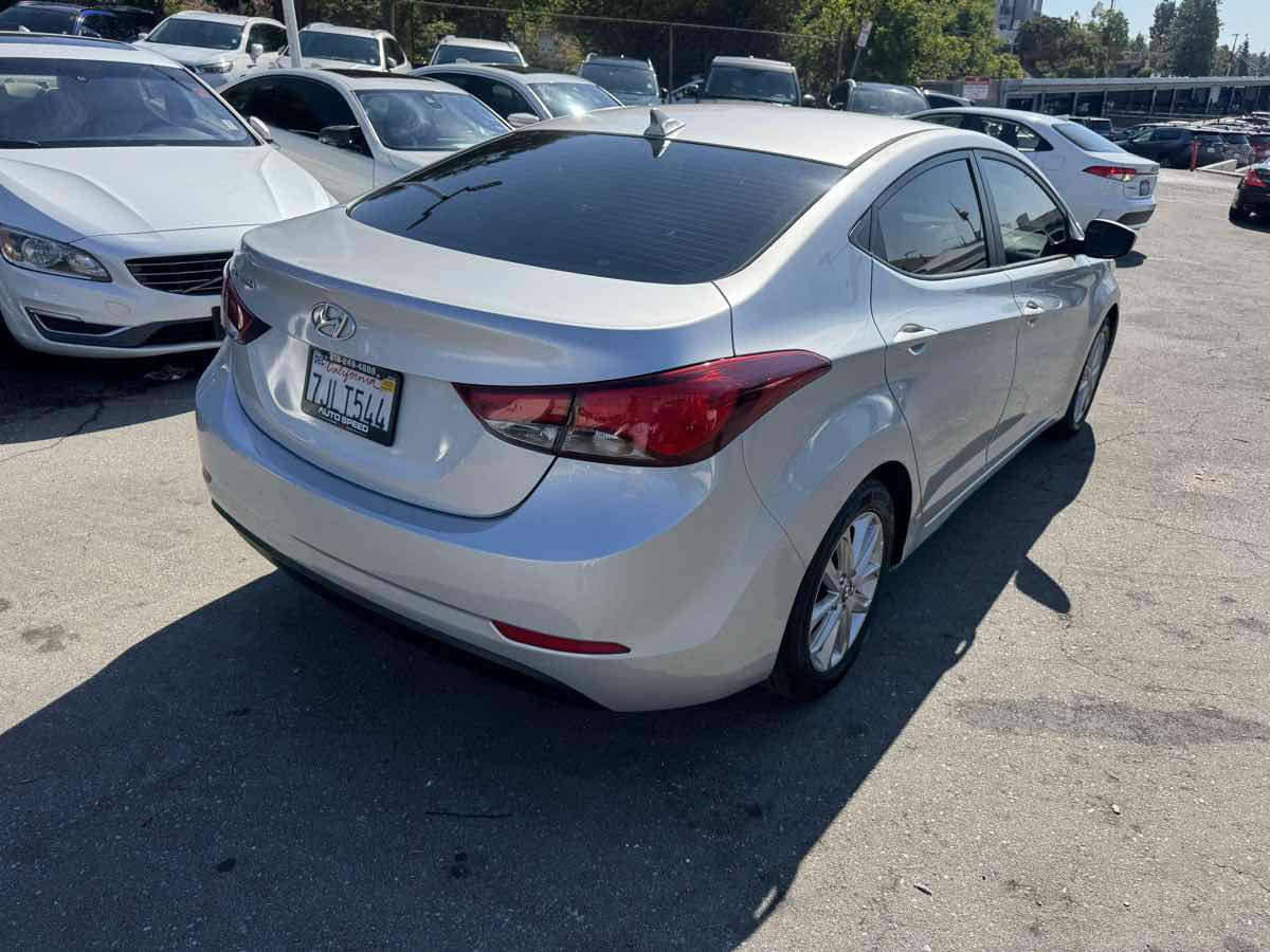 2015 Hyundai Elantra SE photo 6