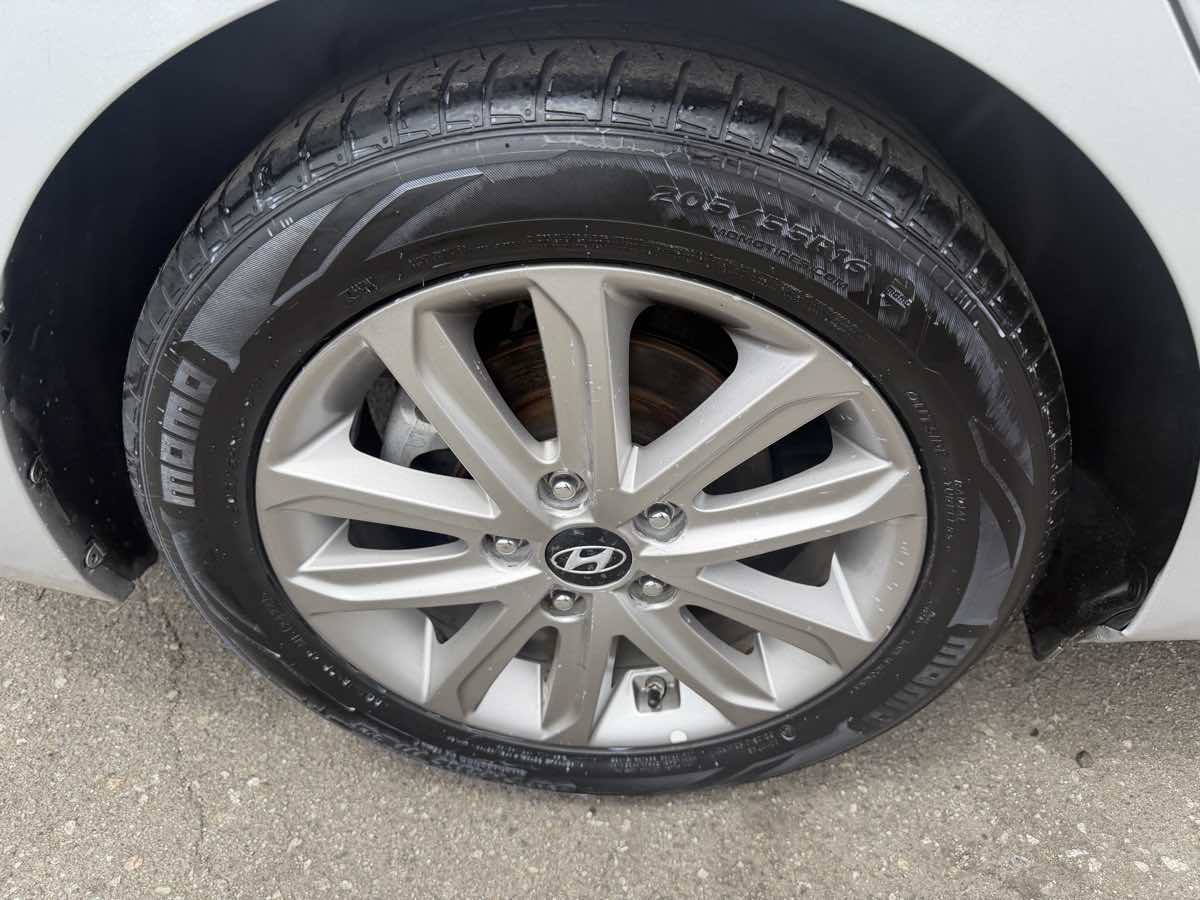 2015 Hyundai Elantra SE - Photo 7