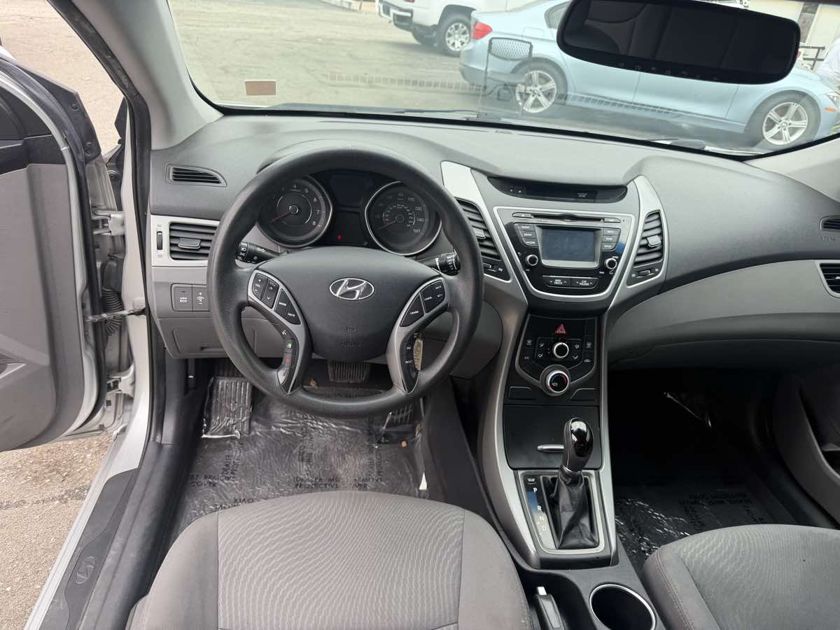 2015 Hyundai Elantra SE - Photo 29
