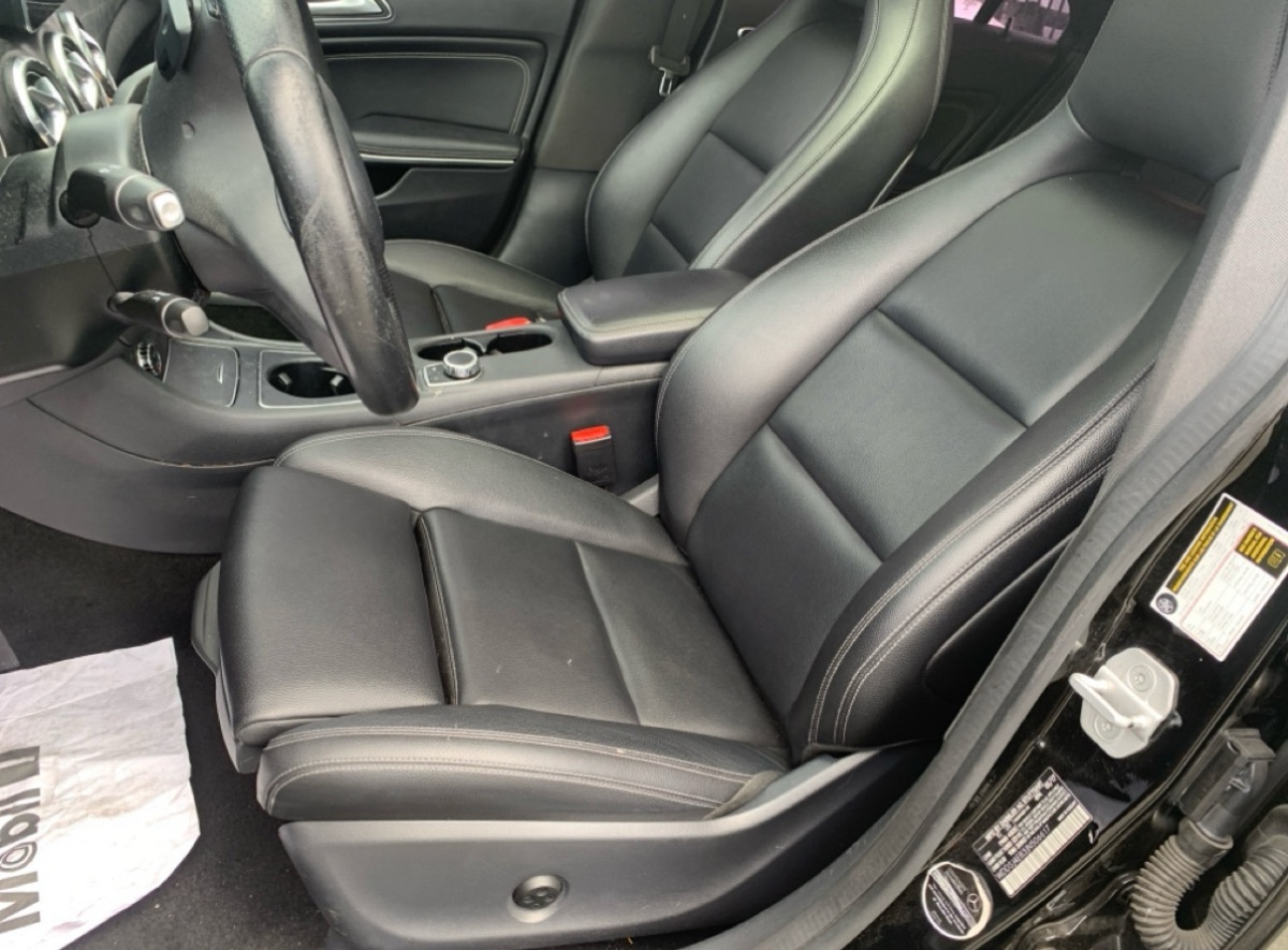 2018 Mercedes Benz CLA 250 photo 2