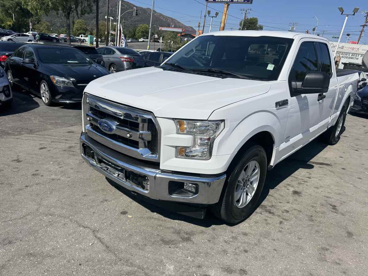 2017 Ford F-150 XLT photo 3
