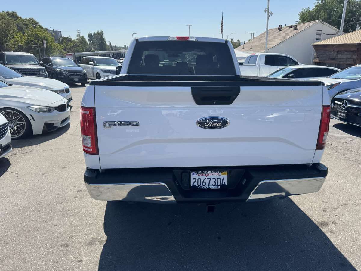 2017 Ford F-150 XLT photo 5