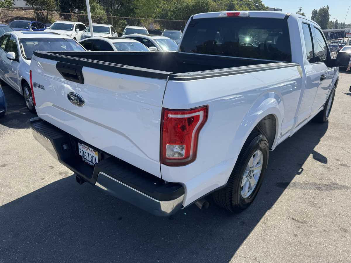 2017 Ford F-150 XLT photo 6