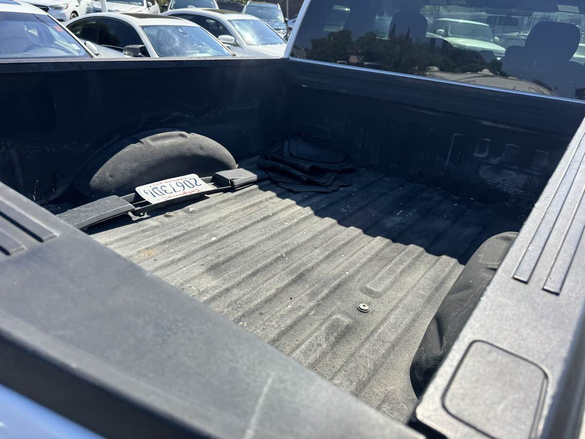 2017 Ford F-150 XLT photo 15