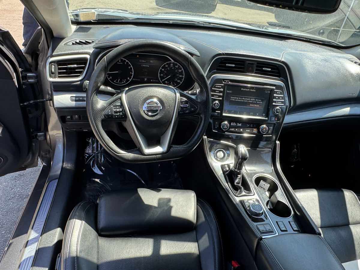 2018 Nissan Maxima SV photo 7