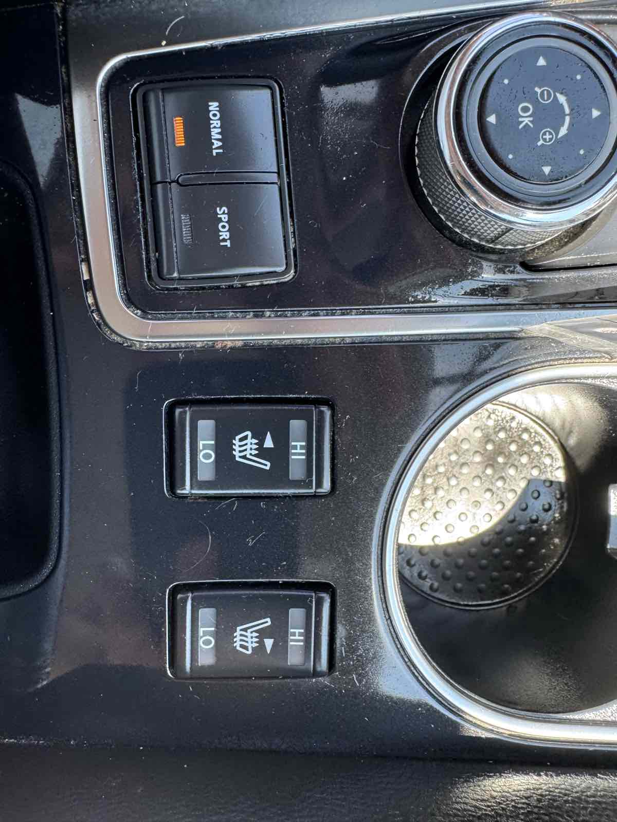 2018 Nissan Maxima SV photo 16