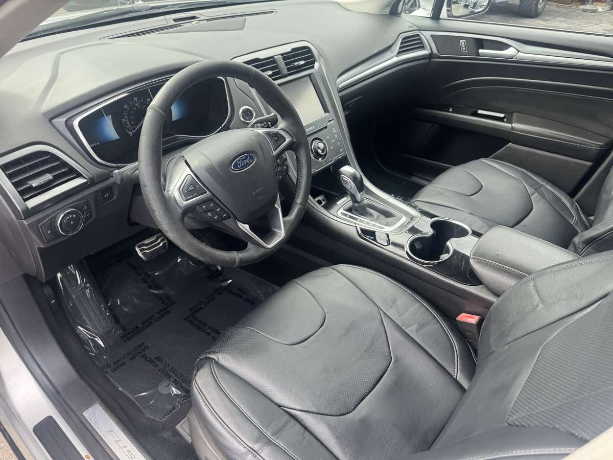 2014 Ford Fusion Energi Titanium photo 8