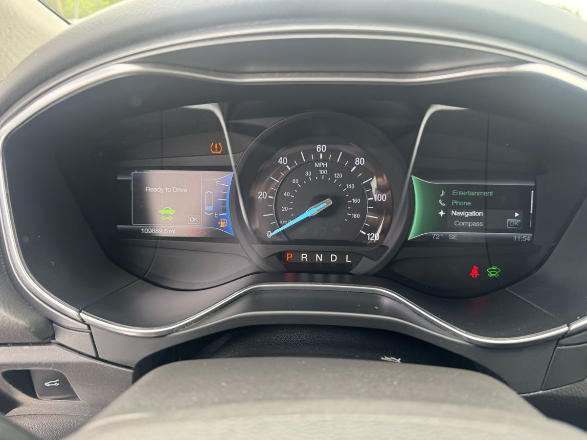 2014 Ford Fusion Energi Titanium photo 14