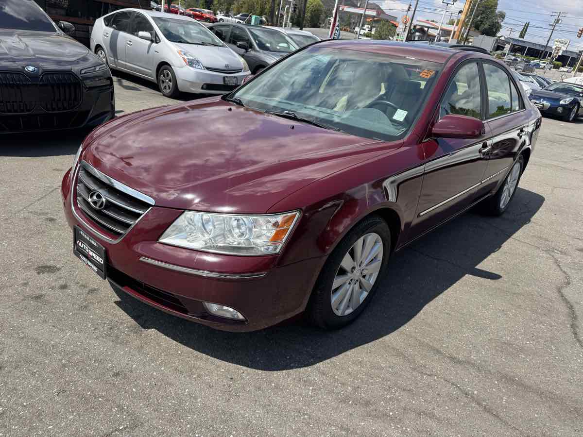 2009 Hyundai Sonata Limited photo 2