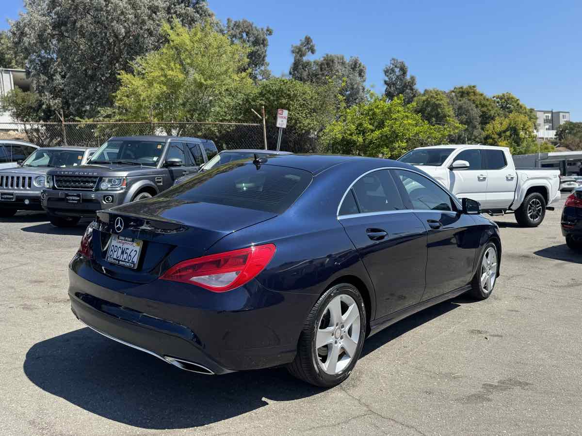 2017 Mercedes Benz CLA 250 photo 6