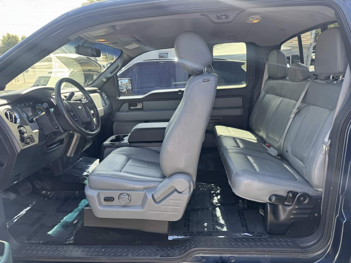 2014 Ford F-150 XLT photo 16