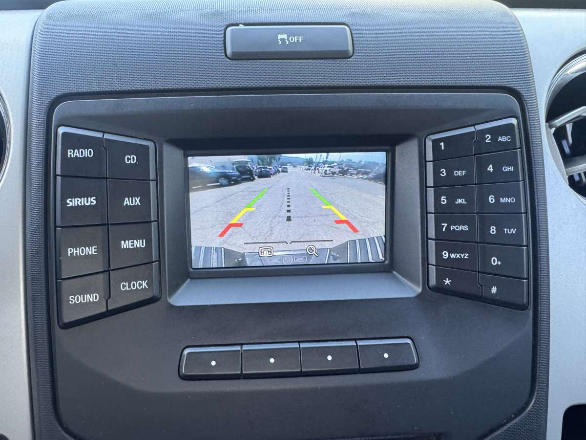 2014 Ford F-150 XLT photo 23