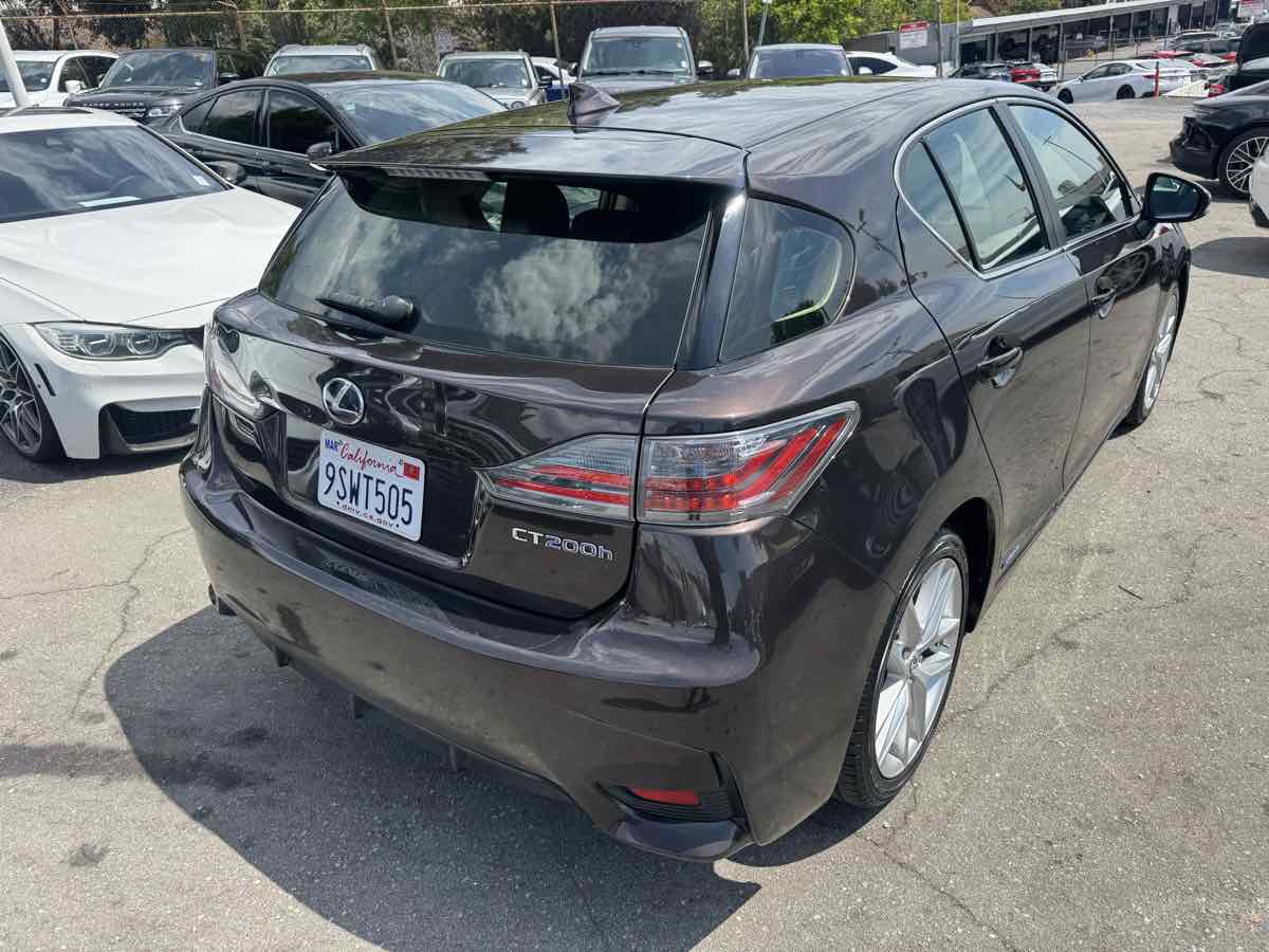 2014 Lexus CT 200h photo 6