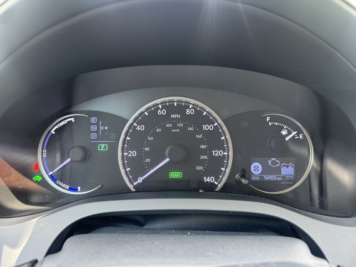 2014 Lexus CT 200h photo 20