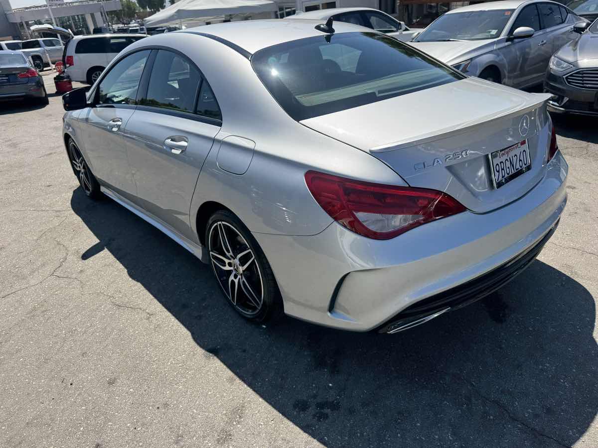 2019 Mercedes Benz CLA 250 photo 5