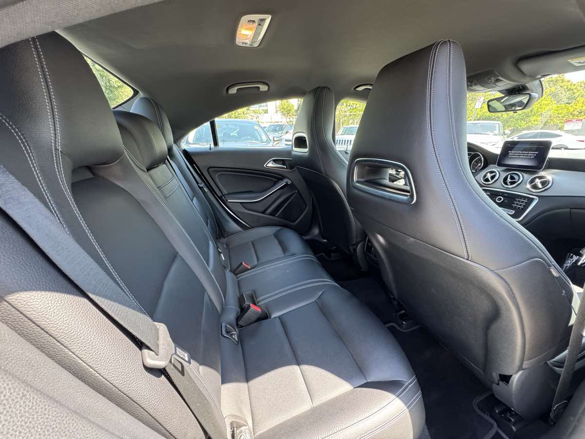 2019 Mercedes Benz CLA 250 photo 10