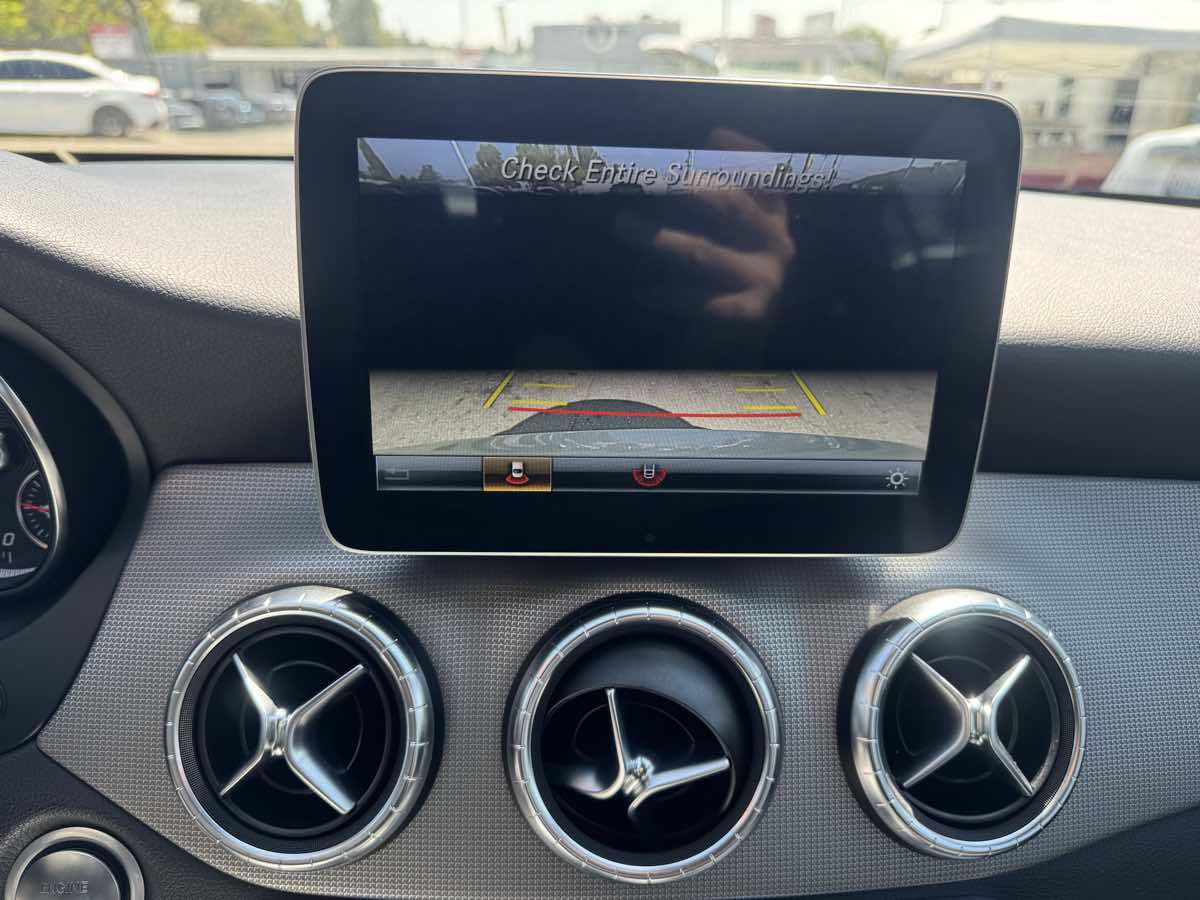 2019 Mercedes Benz CLA 250 photo 15