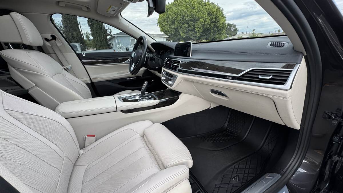 2016 Bmw 740i 7-series photo 13