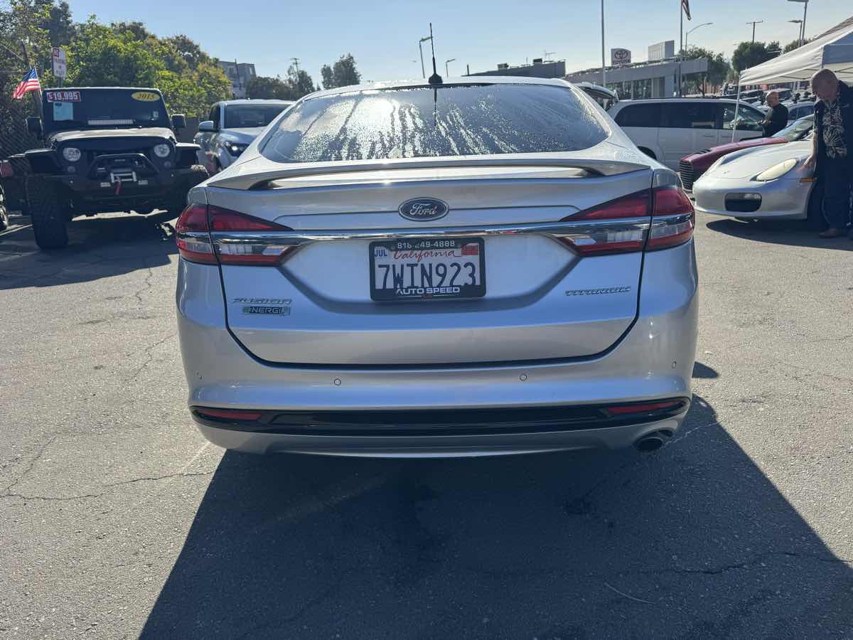 2017 Ford Fusion Energi Titanium photo 5