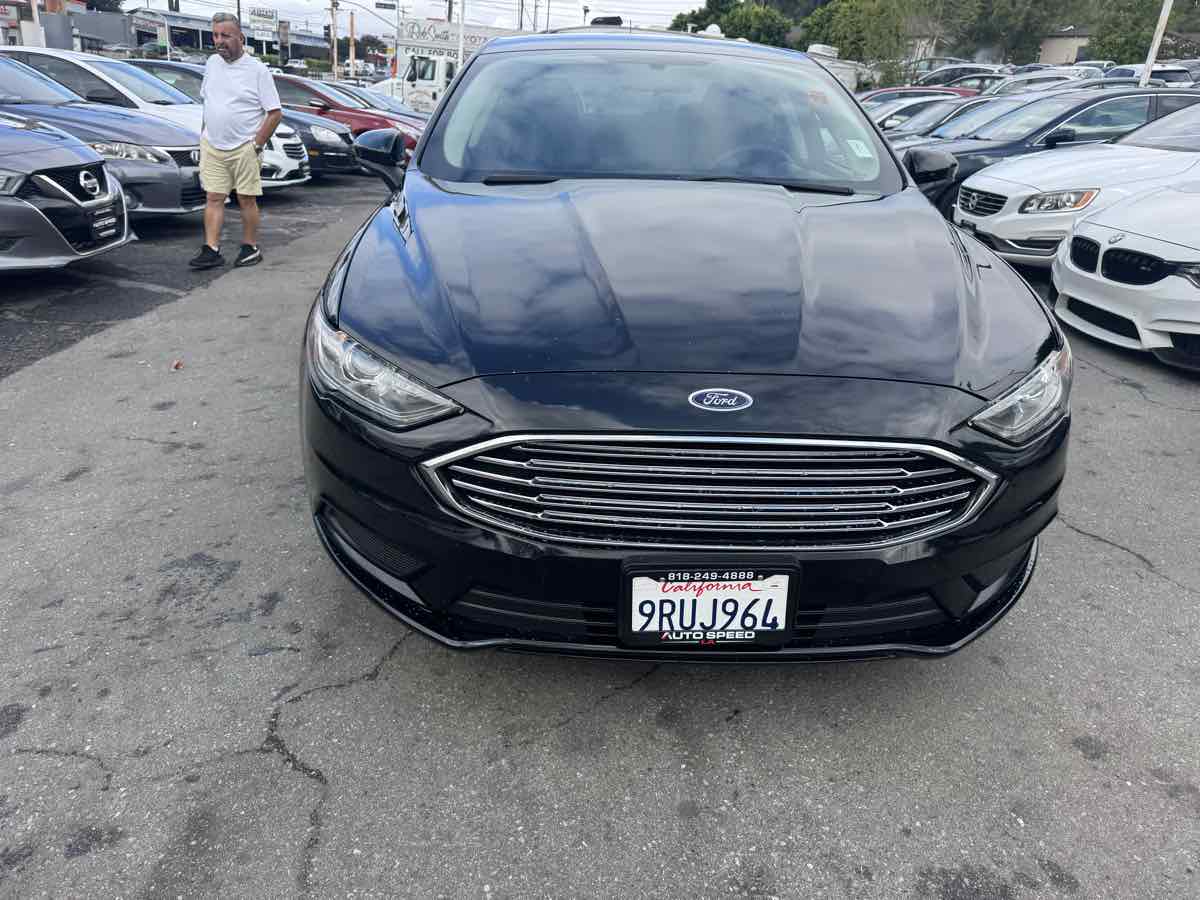 2018 Ford Fusion Hybrid SE photo 2
